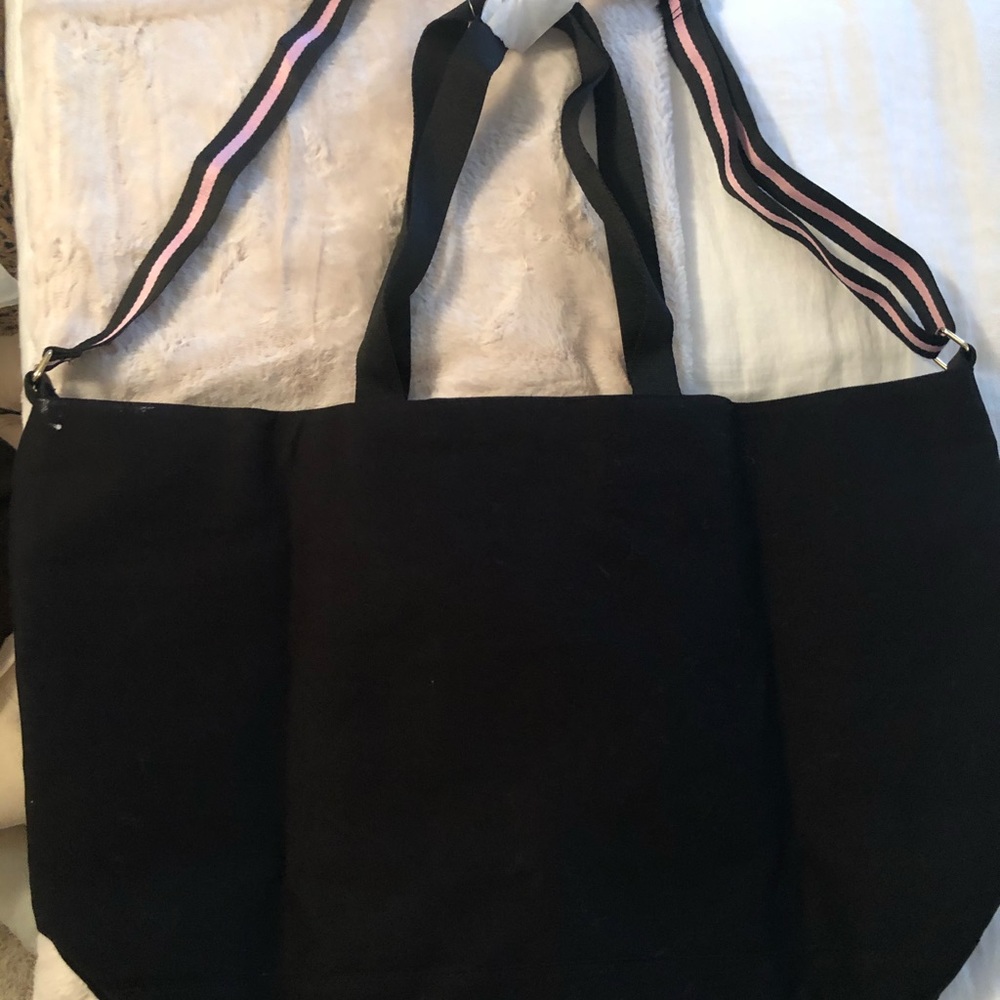 ⭐️Pink Weekender⭐️ - Picture 2 of 2